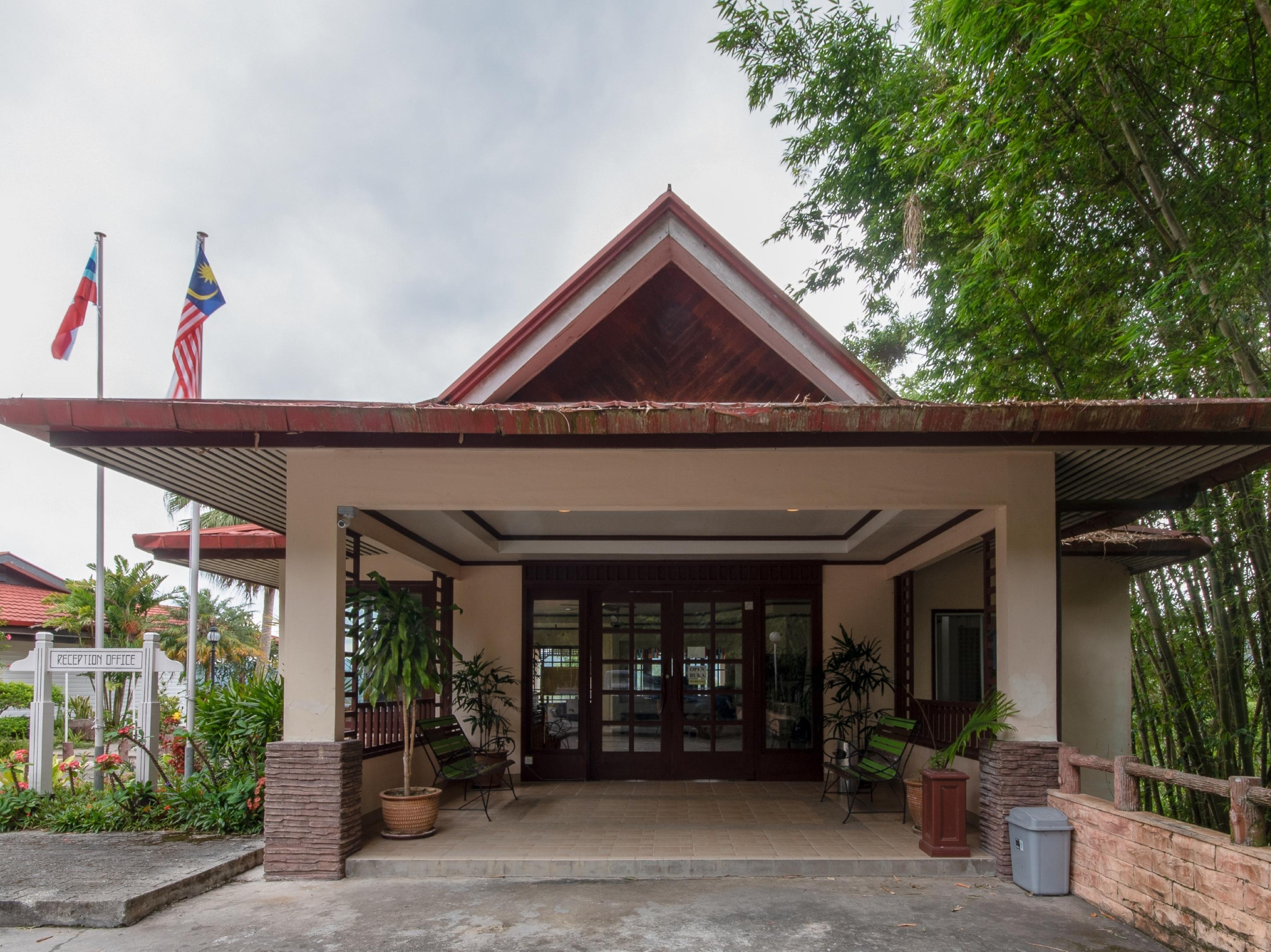Super Oyo 89300 Zen Garden Resort Kampong Kundassan Exterior foto
